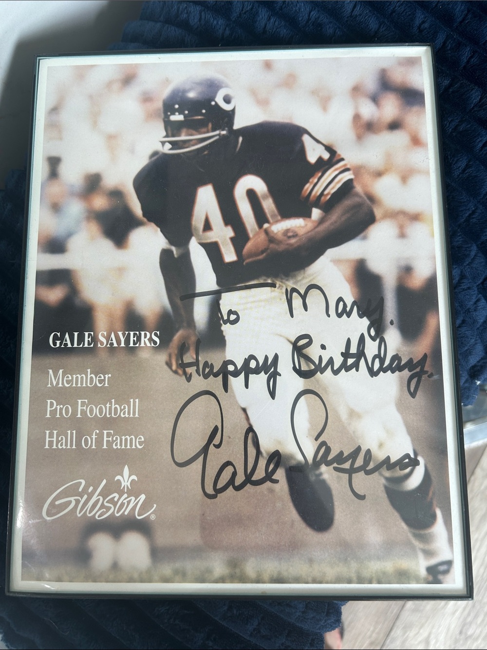 8x10 Gibson Black and White Gale Sayers Autographed Football Print